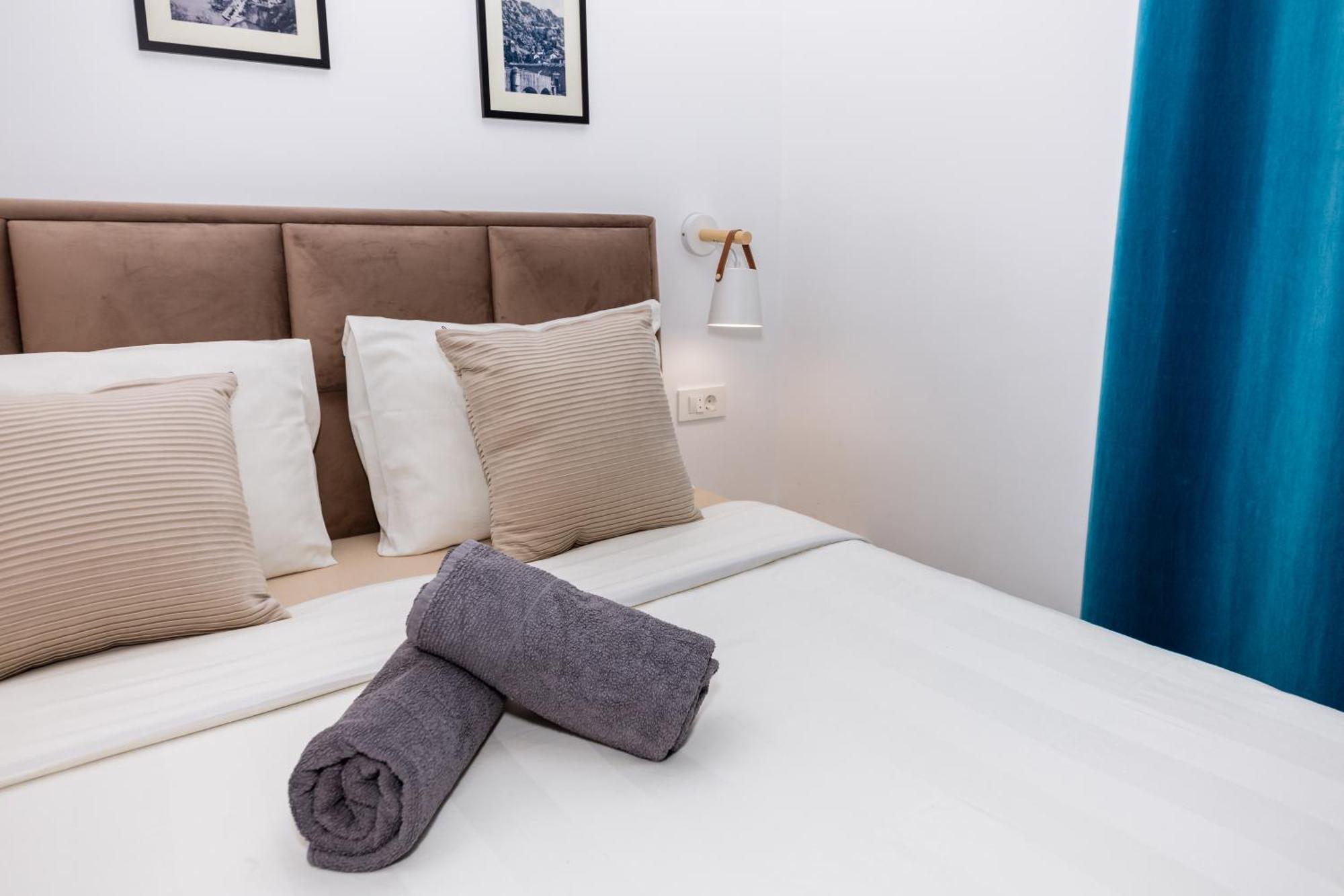Paun Apartment Kotor Eksteriør bilde